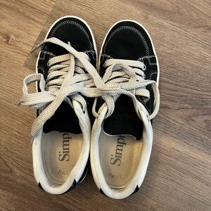 Simple shoes